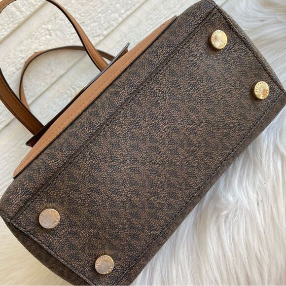 MICHAEL KORS Acorn Pocket Jet Set Joe Tote Shoulder Bag - Picture 6 of 8